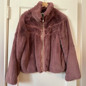 Faux fur cropped coat